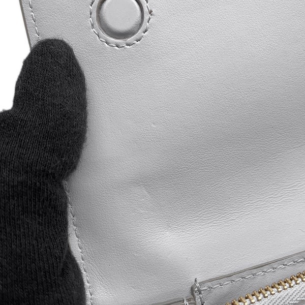 バーバリー チェーンウォレット 型押しレザー BURBERRY 財布