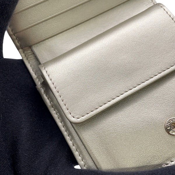 シャネル 二つ折り財布 ココマーク スモール フラップ ウォレット キャビアスキン AP4656 CHANEL 財布