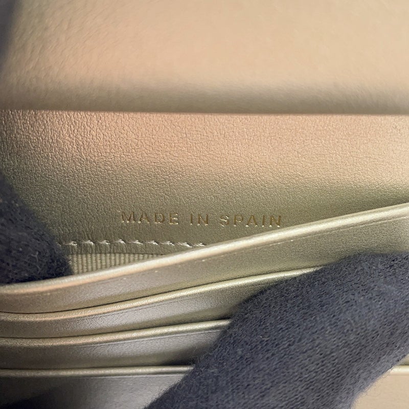 シャネル 二つ折り財布 ココマーク スモール フラップ ウォレット キャビアスキン AP4656 CHANEL 財布