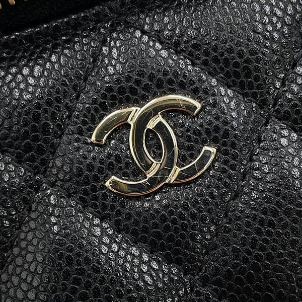 シャネル チェーンショルダーバッグ バニティケース ココマーク マトラッセ キャビアスキン AP1341 CHANEL バッグ キルティング 黒