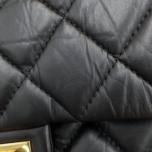 シャネル チェーンショルダーバッグ マトラッセ ココマーク 2.55 リイシュー ハンガー ラムスキン CHANEL 黒 2016年限定