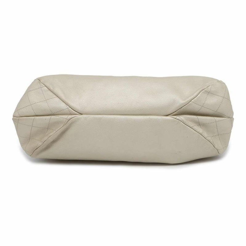 シャネル チェーンショルダーバッグ マトラッセ ソフトキャビアスキン CHANEL バッグ