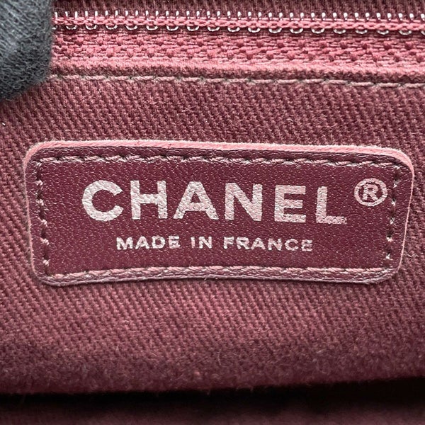 シャネル チェーンショルダーバッグ マトラッセ ココマーク レザー CHANEL 黒