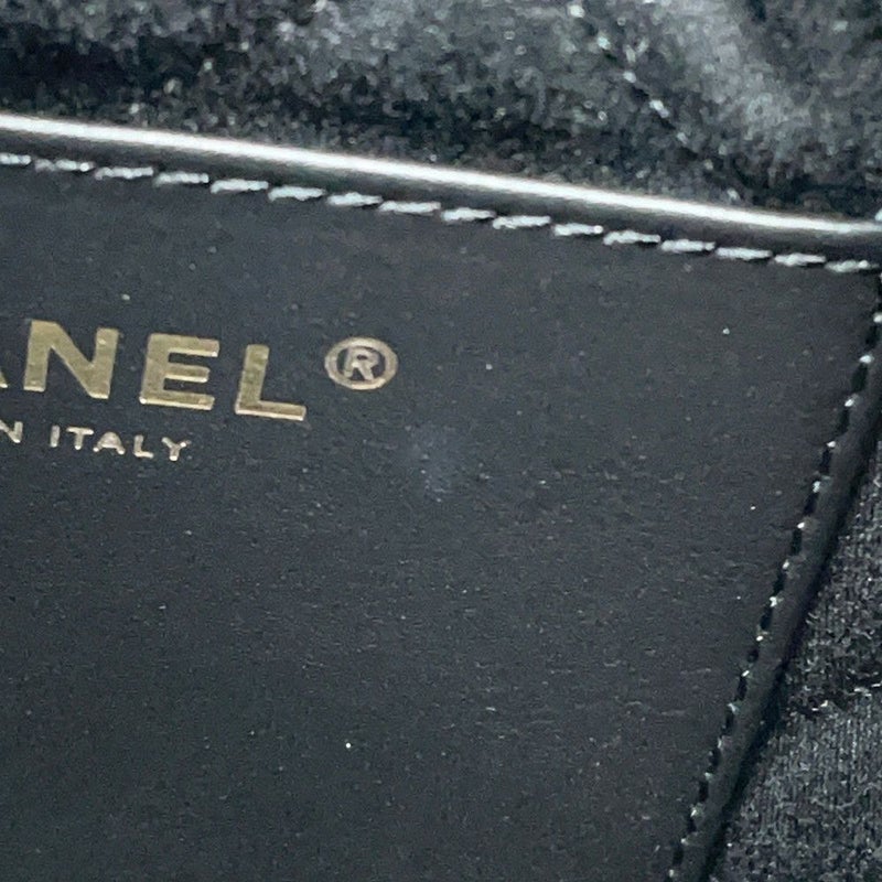 シャネル ハンドバッグ CHANEL 22 ミニ ココマーク シャイニーカーフレザー AS3980 CHANEL 2way 黒