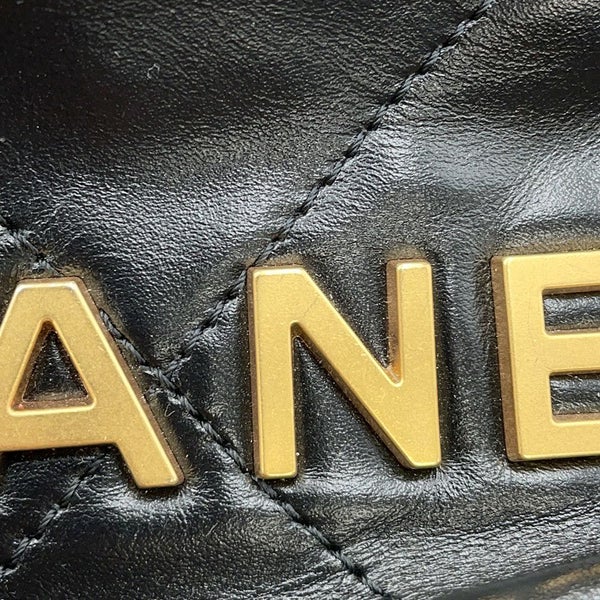 シャネル ハンドバッグ CHANEL 22 ミニ ココマーク シャイニーカーフレザー AS3980 CHANEL 2way 黒