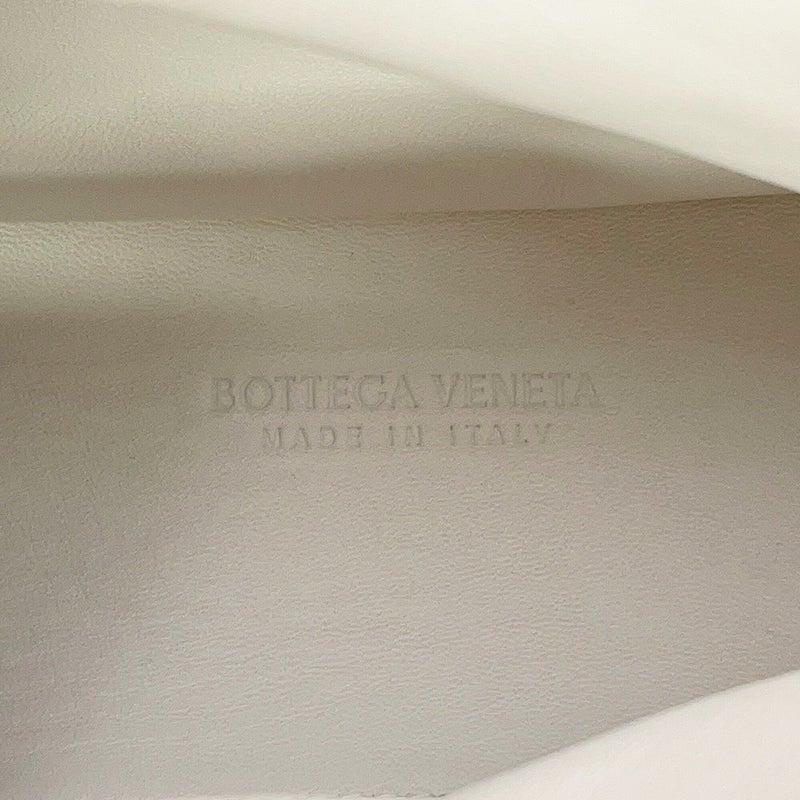 ボッテガヴェネタ ショルダーバッグ ザ・ポイント トライアングル ミディアム ナイロン レザー BOTTEGA VENETA 白