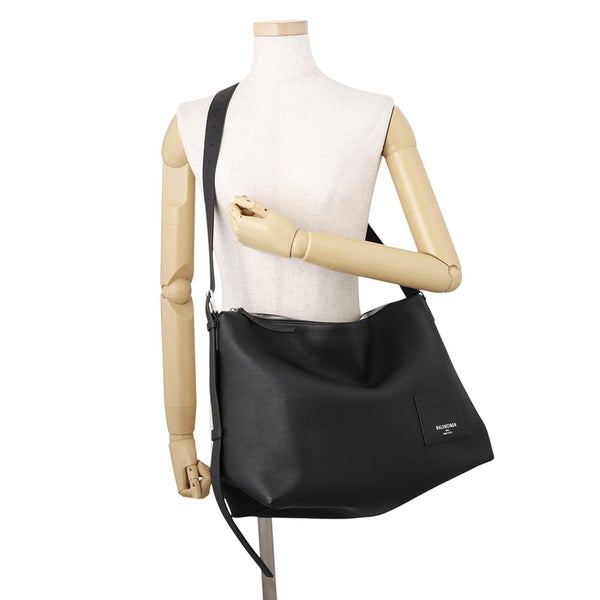 バレンシアガ ショルダーバッグ クレジット メッセンジャーバッグ ラージ ソフトグレインカーフレザー 806247 BALENCIAGA 黒
