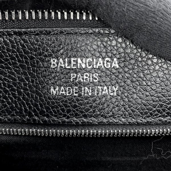 バレンシアガ ショルダーバッグ クレジット メッセンジャーバッグ ラージ ソフトグレインカーフレザー 806247 BALENCIAGA 黒