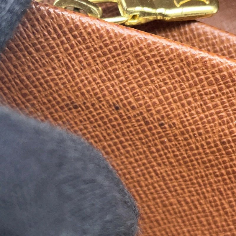 ルイヴィトン 二つ折り財布 モノグラム ポルトモネ・ビエ・トレゾール M61730 LOUIS VUITTON ヴィトン