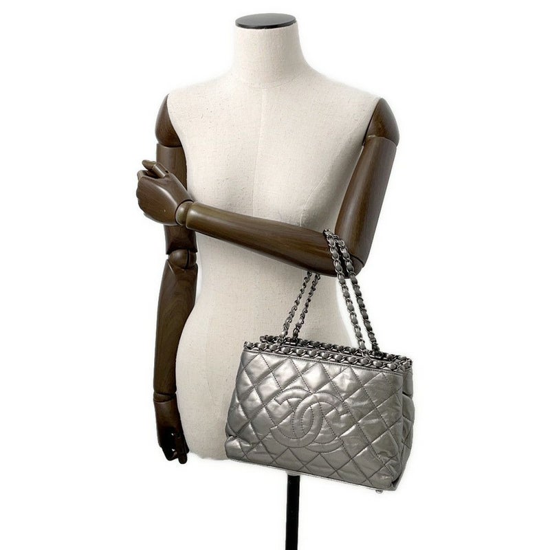 シャネル チェーントートバッグ チェーンミー ココマーク マトラッセ カーフレザー A50494 CHANEL バッグ