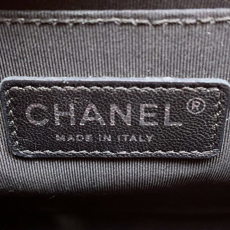 シャネル チェーンショルダーバッグ ボーイシャネル ラムスキン A67086 CHANEL