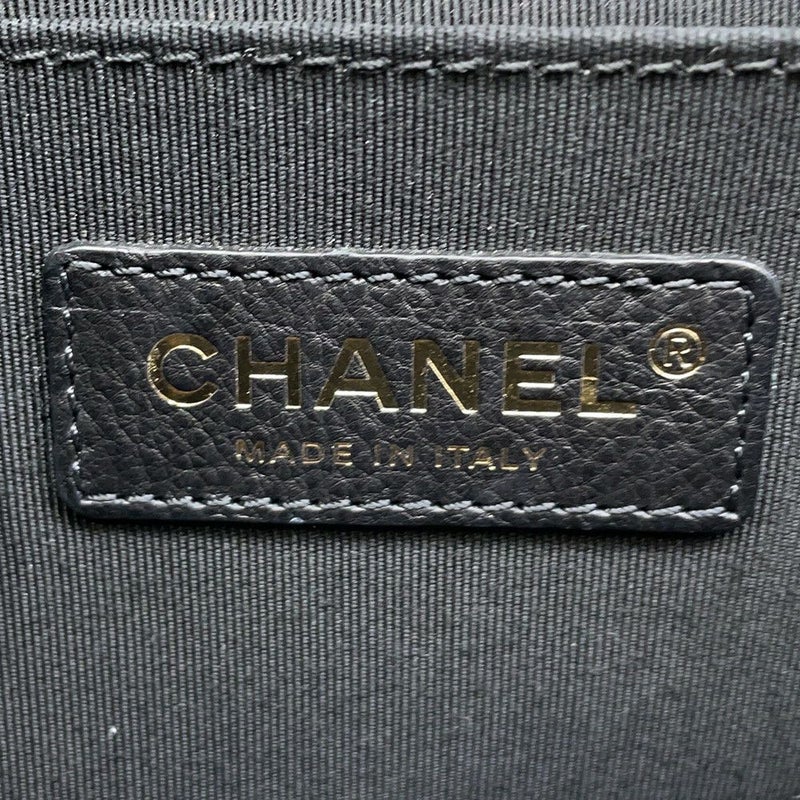 シャネル チェーンショルダーバッグ ボーイシャネル シェブロン Vステッチ ココマーク  A67086 CHANEL バッグ 黒