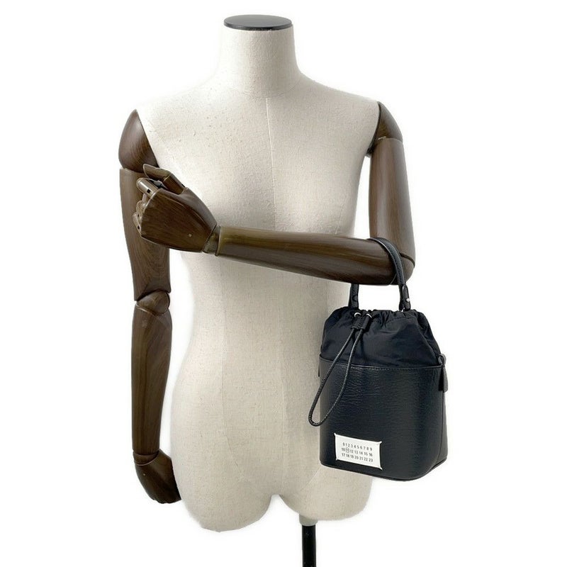 メゾンマルジェラ ハンドバッグ 5AC バケットバッグ カーフレザー S61WG0035 Maison Margiela 2wayチェーンショルダー 黒