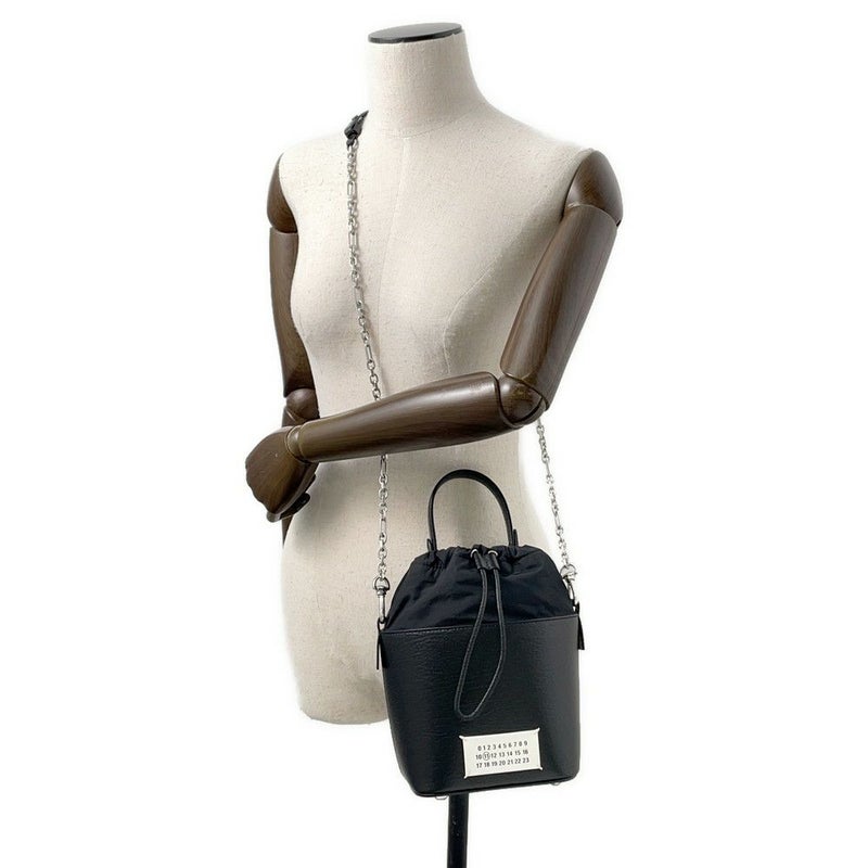 メゾンマルジェラ ハンドバッグ 5AC バケットバッグ カーフレザー S61WG0035 Maison Margiela 2wayチェーンショルダー 黒