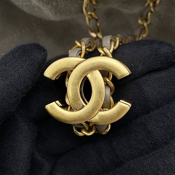 シャネル チェーンショルダーバッグ ココマーク CHANEL 25 スモール スエード AS5293 CHANEL