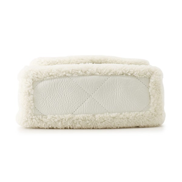 シャネル チェーンショルダーバッグ CHANEL19 フラップバッグ ココマーク ラムスキン シアリング AS1160 CHANEL 白 2way