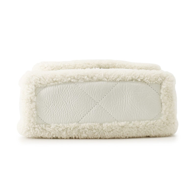 シャネル チェーンショルダーバッグ CHANEL19 フラップバッグ ココマーク ラムスキン シアリング AS1160 CHANEL 白 2way