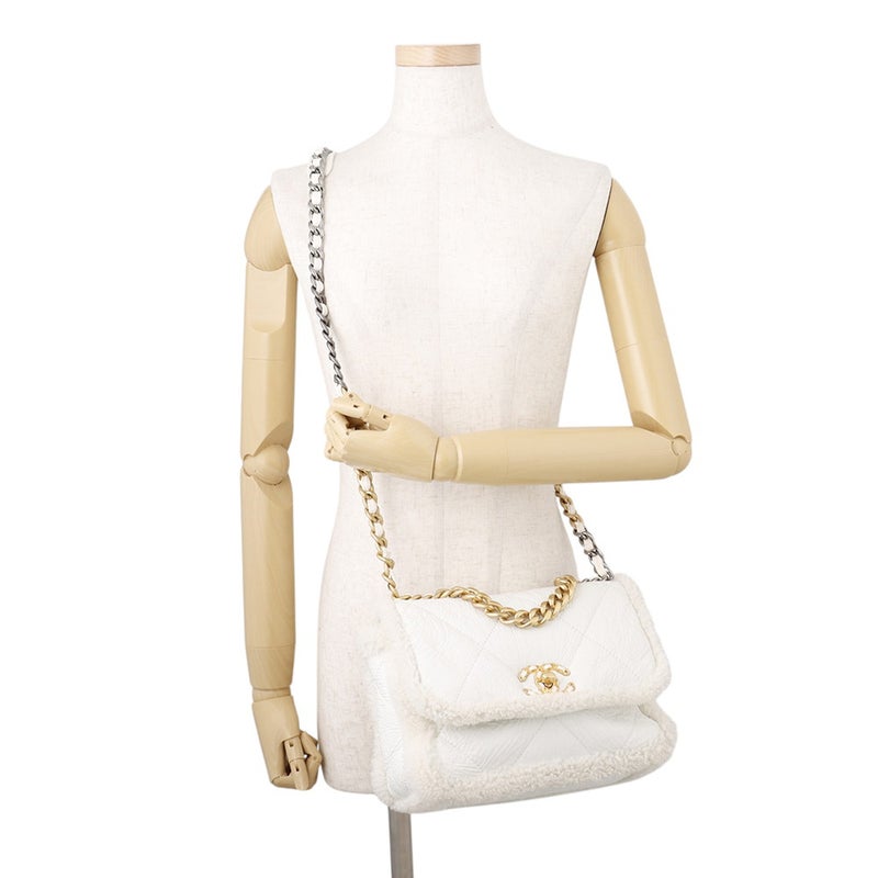 シャネル チェーンショルダーバッグ CHANEL19 フラップバッグ ココマーク ラムスキン シアリング AS1160 CHANEL 白 2way