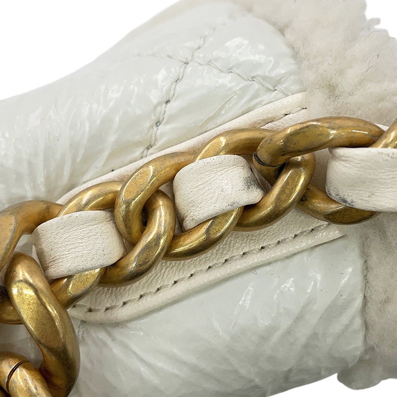 シャネル チェーンショルダーバッグ CHANEL19 フラップバッグ ココマーク ラムスキン シアリング AS1160 CHANEL 白 2way