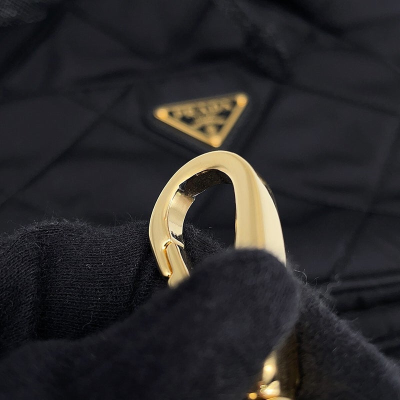 プラダ ハンドバッグ デュエット 巾着 トライアングルロゴ ナイロン レザー1BH038 PRADA 2wayショルダーバッグ 黒