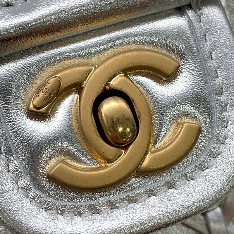 シャネル チェーンショルダーバッグ ミニ フラップ ココマーク カーフスキン AS4797 CHANEL バッグ