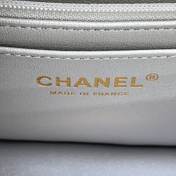 シャネル チェーンショルダーバッグ ミニ フラップ ココマーク カーフスキン AS4797 CHANEL バッグ