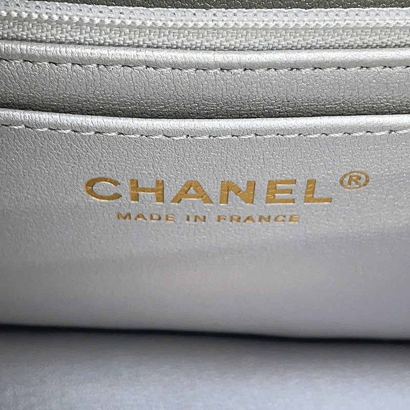 シャネル チェーンショルダーバッグ ミニ フラップ ココマーク カーフスキン AS4797 CHANEL バッグ