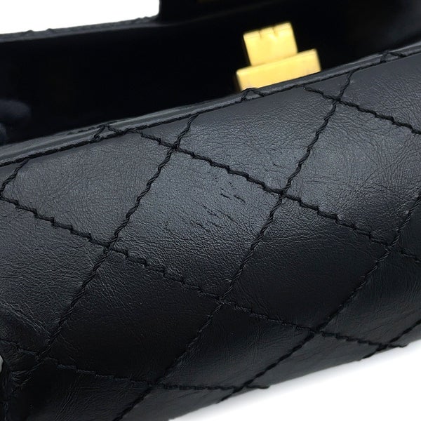 シャネル チェーンショルダーバッグ マトラッセ 2.55 ミニ エイジドカーフレザー AS0874 CHANEL 黒
