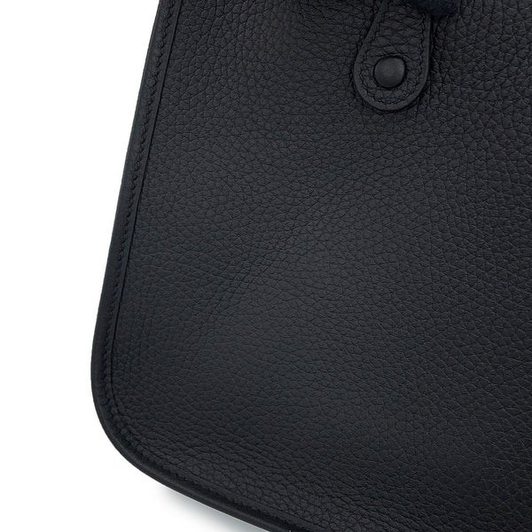 エルメス ショルダーバッグ エブリンTPM 111cm アマゾン ブラック/ゴールド金具 トリヨンクレマンス G刻印 HERMES 黒