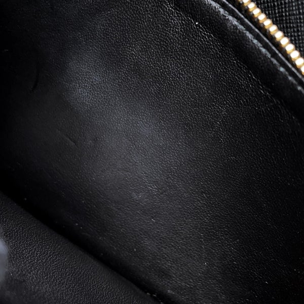 プラダ ショルダーウォレット サフィアーノレザー ロゴ 1M1361 PRADA 財布 黒