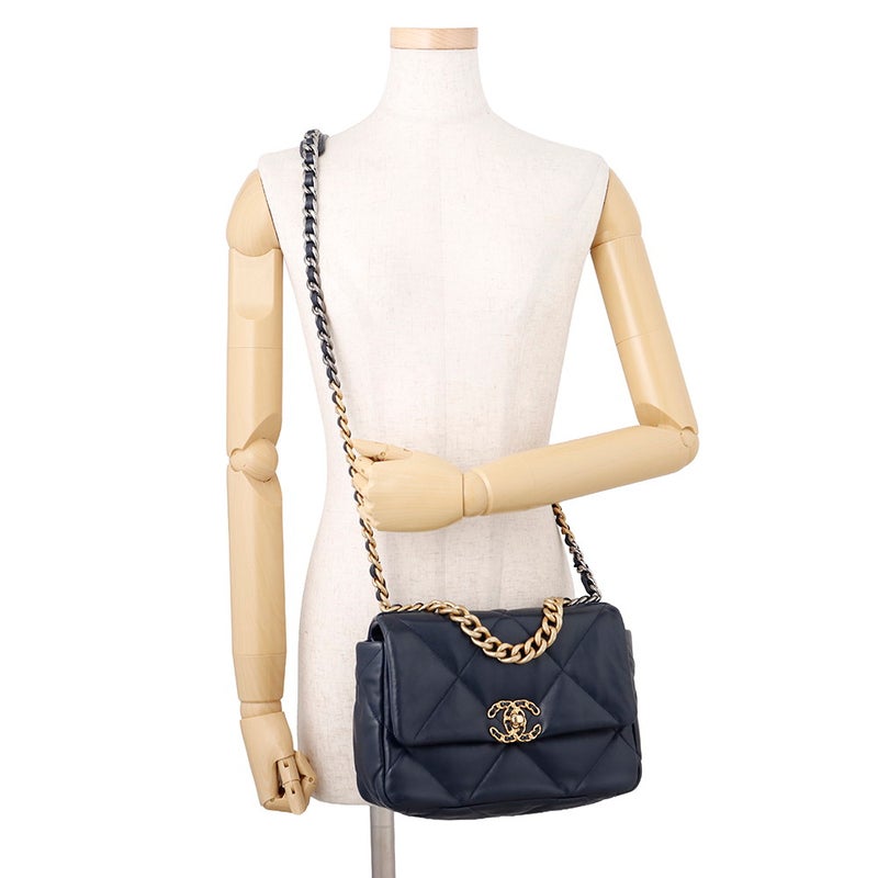 シャネル チェーンショルダーバッグ CHANEL19 マトラッセ ココマーク ラムスキン AS1160 CHANEL 2way