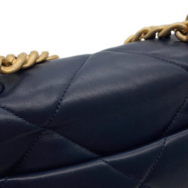 シャネル チェーンショルダーバッグ CHANEL19 マトラッセ ココマーク ラムスキン AS1160 CHANEL 2way