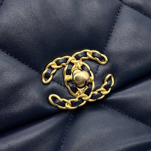 シャネル チェーンショルダーバッグ CHANEL19 マトラッセ ココマーク ラムスキン AS1160 CHANEL 2way