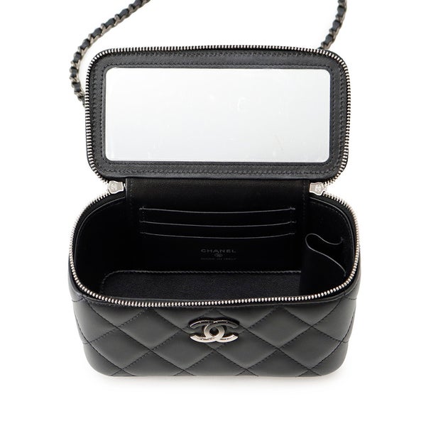シャネル チェーンショルダーバッグ マトラッセ ココグラデーション バニティ ラムスキン AP3697 CHANEL キルティング 黒