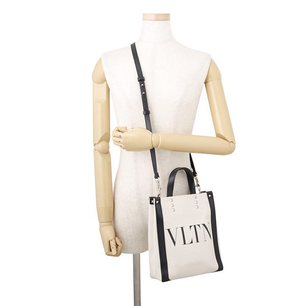 ヴァレンティノ・ガラヴァーニ ハンドバッグ VLTNロゴ ロックスタッズ キャンバス/レザー VALENTINO 黒