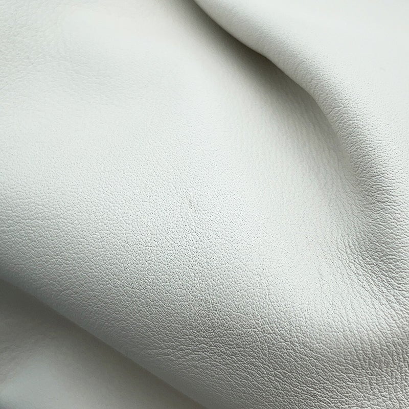 ボッテガヴェネタ ハンドバッグ BVツイスト レザー BOTTEGA VENETA 白