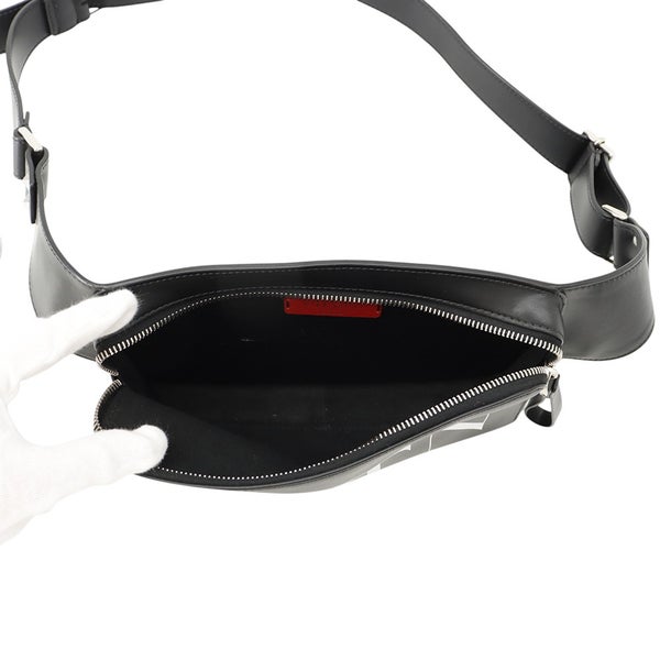ヴァレンティノ・ガラヴァーニ ボディバッグ VLTNロゴ レザー VY2B0A10WJW VALENTINO ベルトバッグ 黒 白
