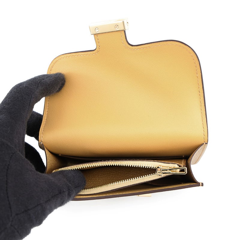 エルメス 財布 コンスタンス スリム ドレ/シャンパンゴールド金具 シェブルシャムキラ W刻印 HERMES
