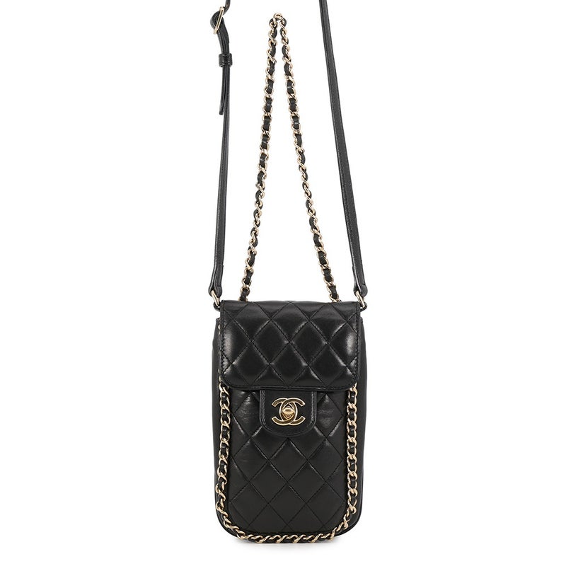 シャネル チェーンフォンケース マトラッセ ココマーク ラムスキン CHANEL バッグ 黒