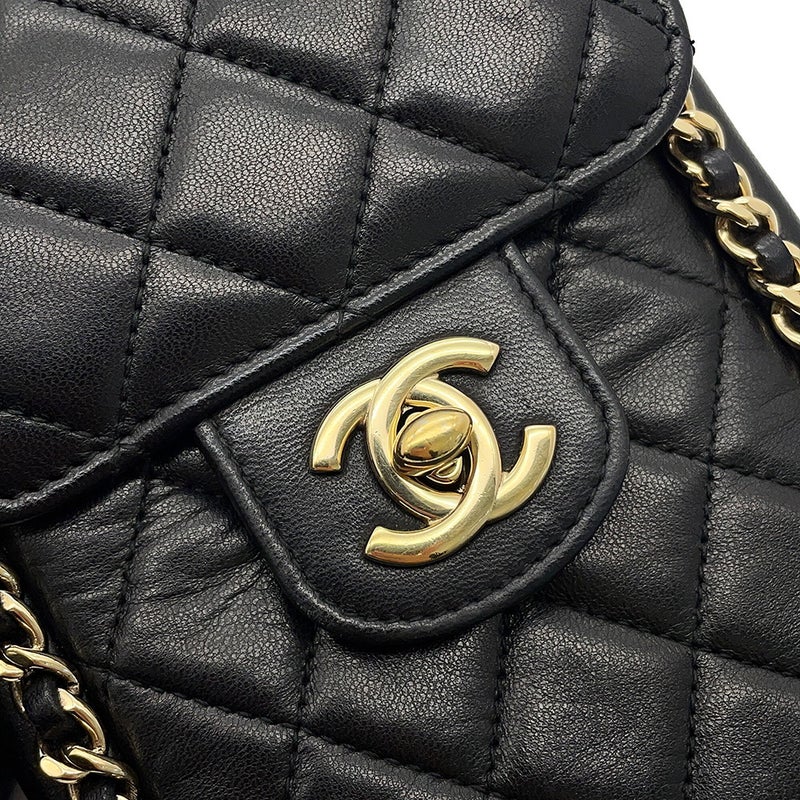 シャネル チェーンフォンケース マトラッセ ココマーク ラムスキン CHANEL バッグ 黒