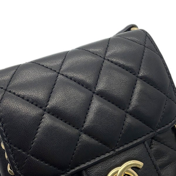シャネル チェーンフォンケース マトラッセ ココマーク ラムスキン CHANEL バッグ 黒