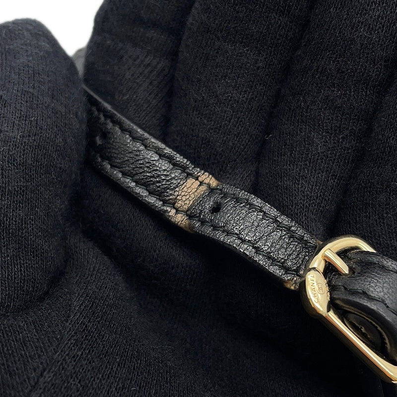 シャネル チェーンフォンケース マトラッセ ココマーク ラムスキン CHANEL バッグ 黒