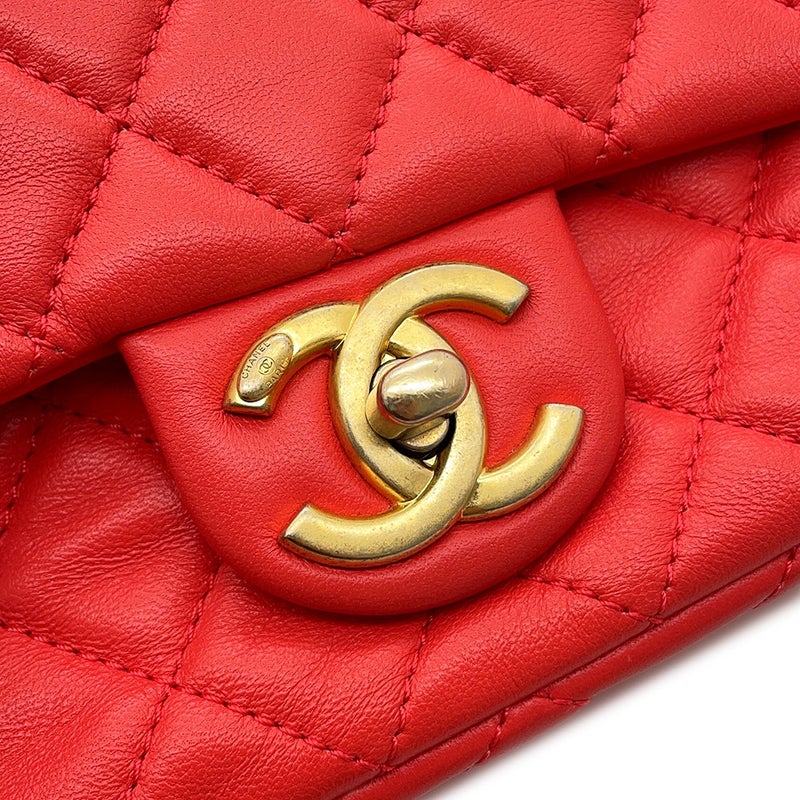シャネル チェーンショルダーバッグ ココマーク ミニマトラッセ ラムスキン AS2380 CHANEL