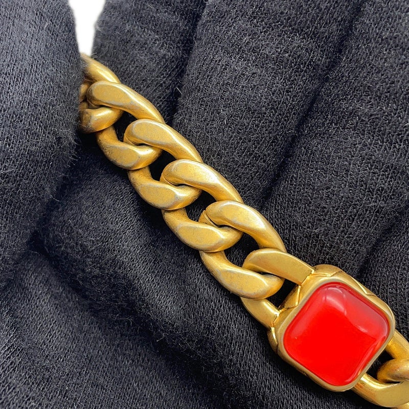 シャネル チェーンショルダーバッグ ココマーク ミニマトラッセ ラムスキン AS2380 CHANEL