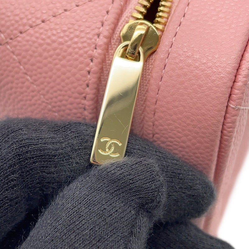 シャネル チェーンショルダーバッグ ココマーク マトラッセ バニティ キャビアスキン AP4778 CHANEL