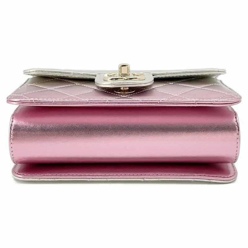 シャネル チェーンショルダーバッグ マトラッセ ココマーク グラデーション ラムスキン AS3002