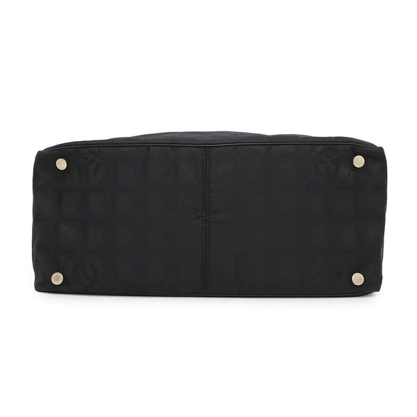 シャネル トートバッグ ニュートラベルライン トートMM ナイロン  A15991 CHANEL バッグ 黒