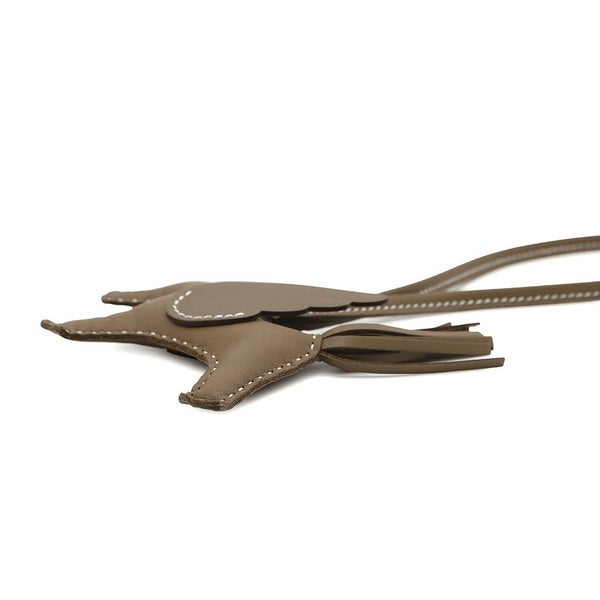 エルメス バッグチャーム ロデオ ペガサスPM エトゥープ ラムスキン W刻印 HERMES