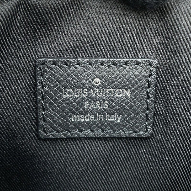 ルイヴィトン ボディバッグ タイガ バムバッグ・アウトドア M33438 LOUIS VUITTON ブラック 黒