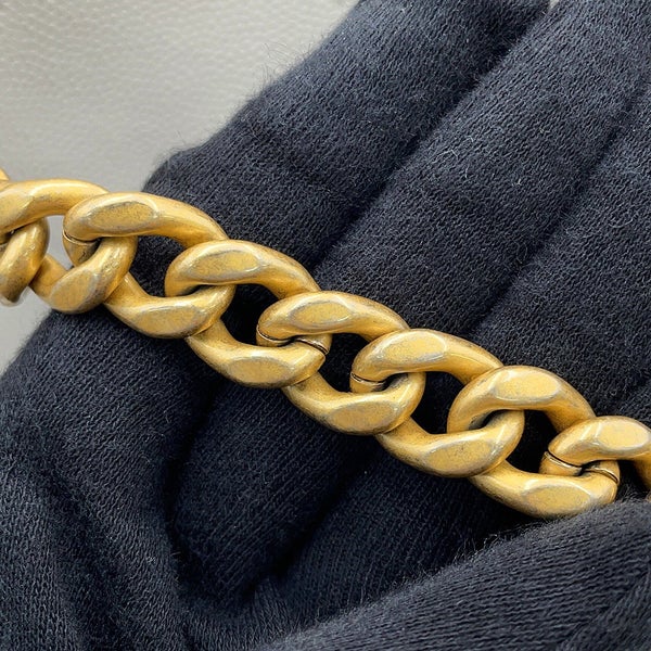 シャネル チェーントートバッグ ココマーク ステッチポケットCC キャビアスキン AS5417 CHANEL ショルダーバッグ 白